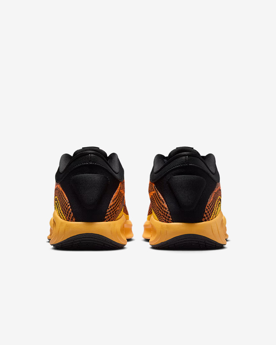 Nike G.T. Hustle Academy