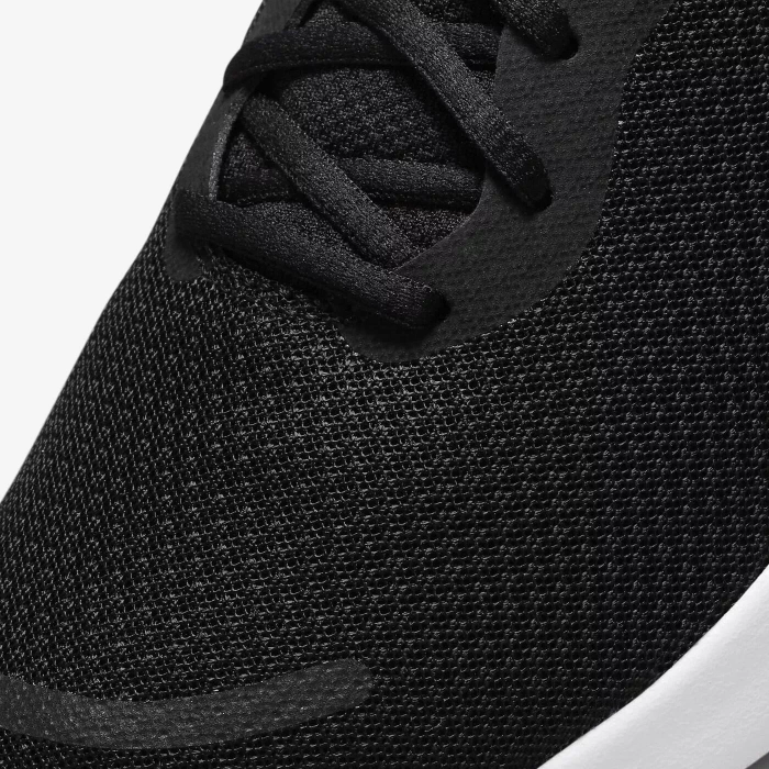 NIKE REVOLUTION 7
