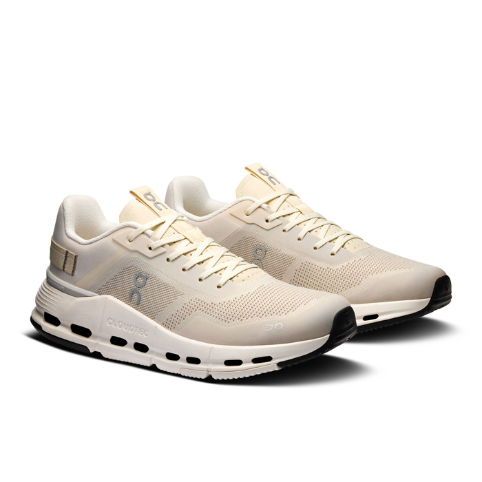 ON CLOUDNOVA FORM Cream | Ivory