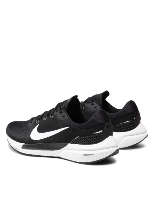 NIKE Air Zoom Vomero 15