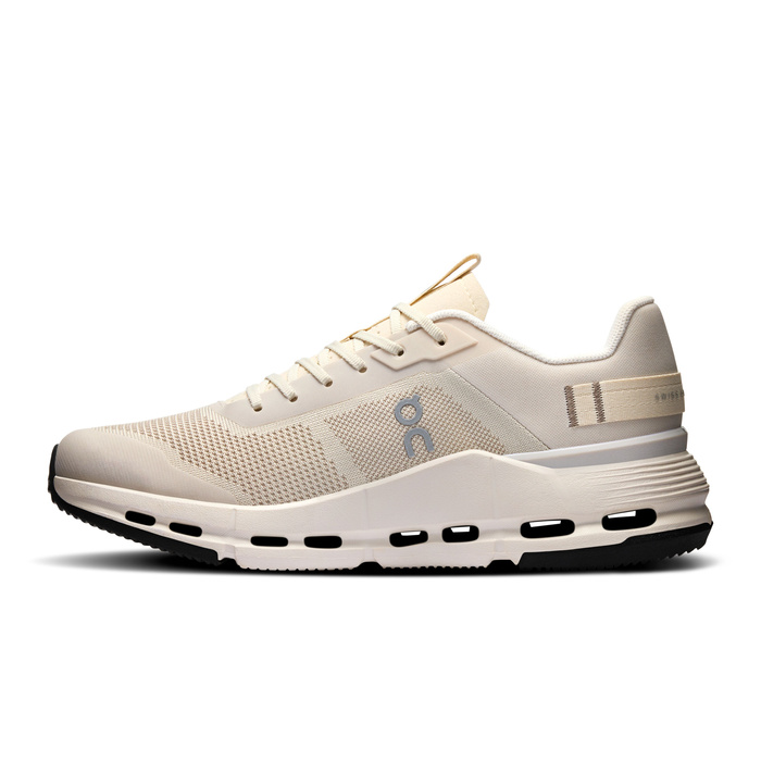 ON CLOUDNOVA FORM Cream | Ivory