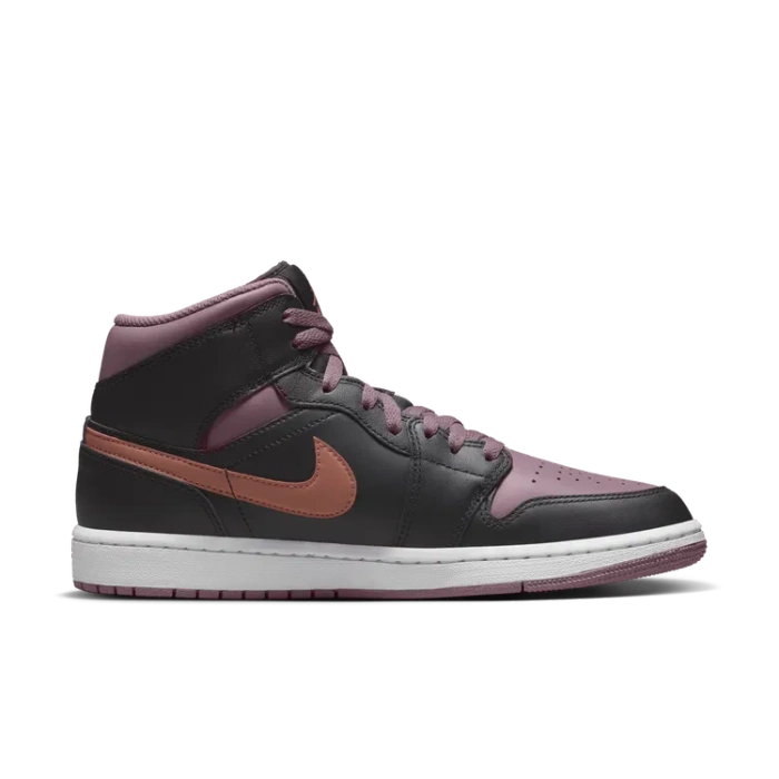 Nike Air Jordan 1 Mid SE