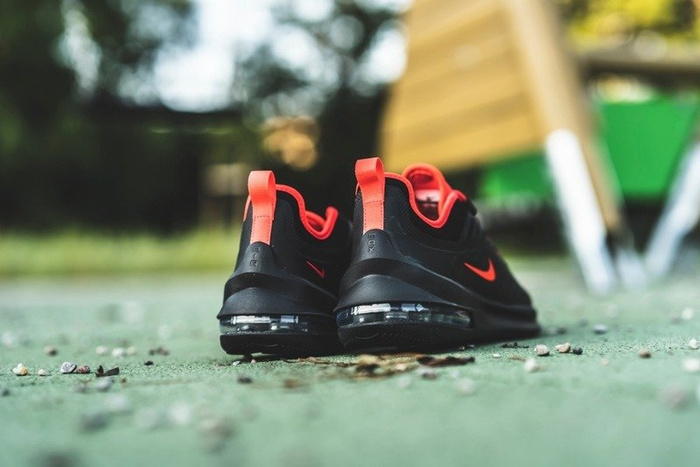 Nike Air Max Axis (AA2146-008)