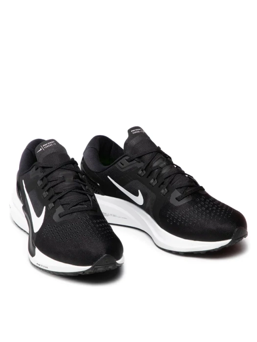 NIKE Air Zoom Vomero 15