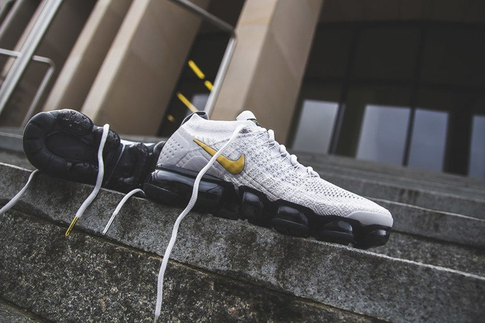 Nike Sneaker Nike Air Vapormax Flyknit Metallic Nike Air Vapormax